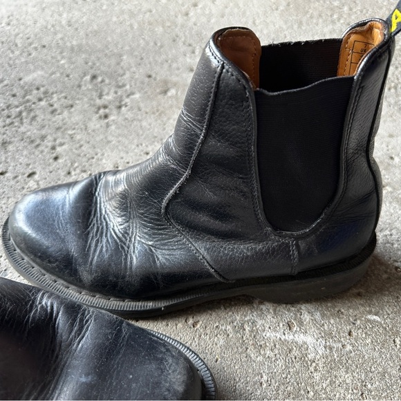 Dr. Martens Victor Black Leather Chelsea Boots Size 8 - Picture 5 of 10